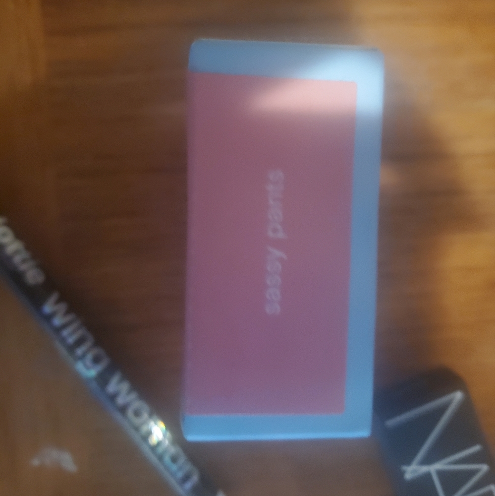 Makeup bundle - Picture 6 of 8
